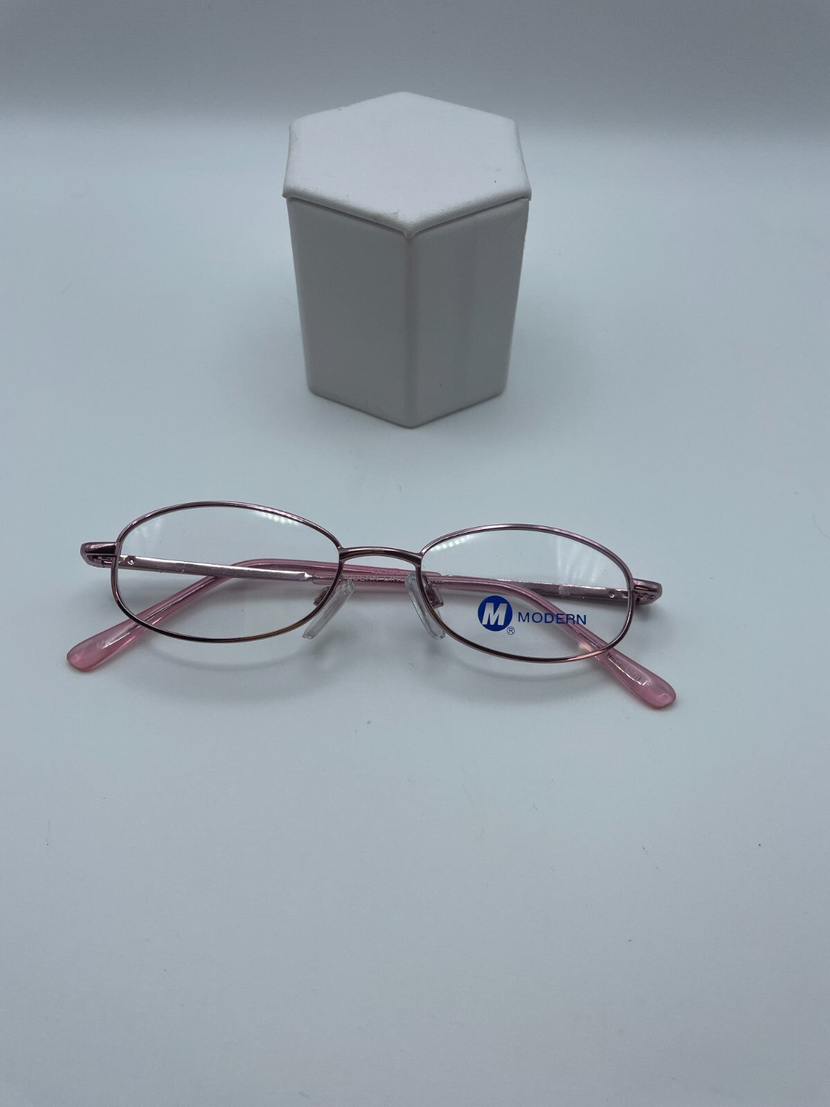 Modern Optical Brand Circus Model 45 Eye Pink NEW