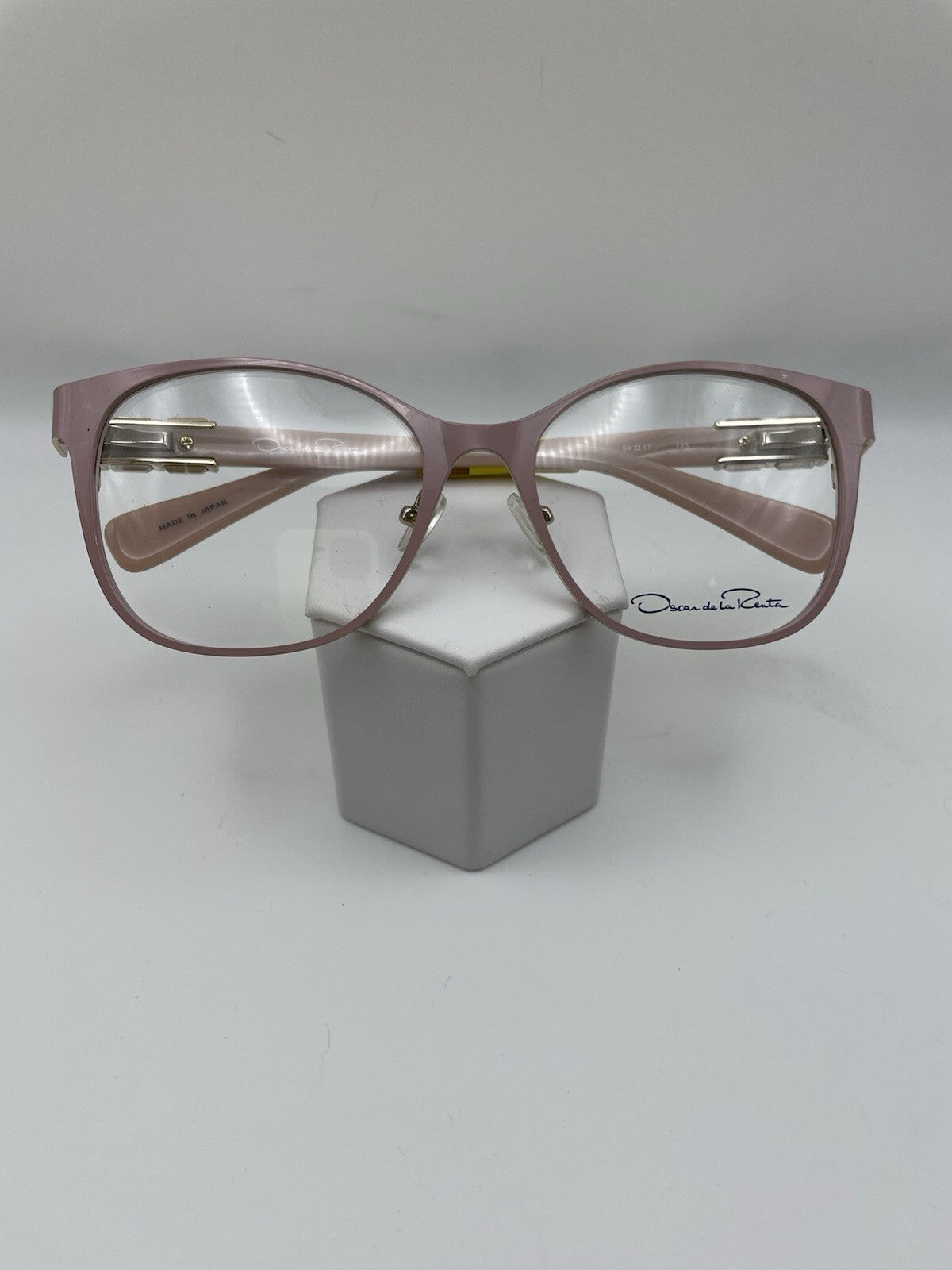 Oscar de la Renta Brand ODLR510 Model 54 Eye Pink NEW