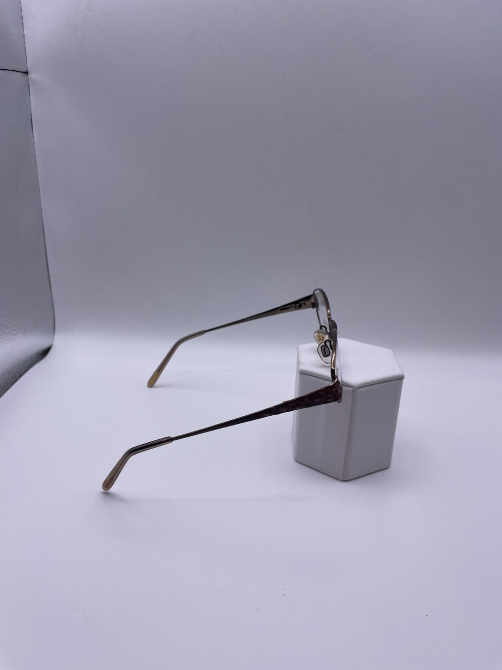 Ellen Tracy Brand Bantry Model 48 Eye Brown NEW