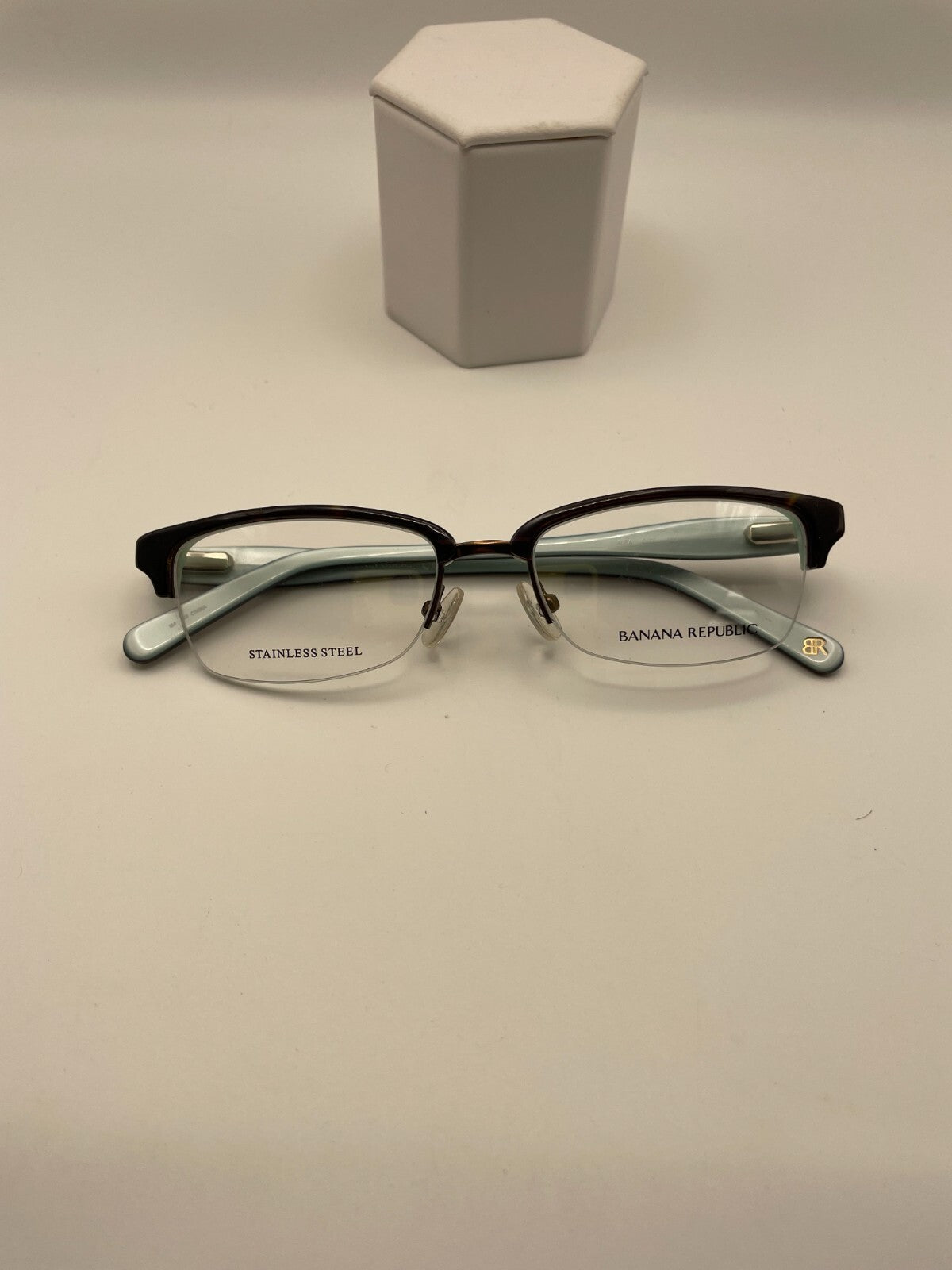Banana Republic Brand Alea Model 50 Eye Tort NEW
