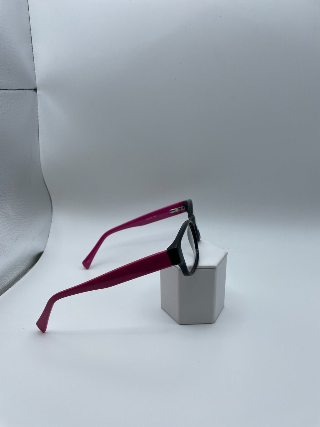 Modern Optical Brand Chill Model 53 Eye Black/Pink NEW