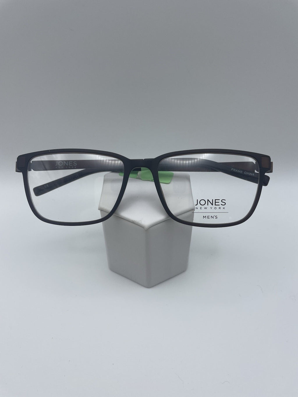 Jones New York Brand J527 Model 54 Eye Brown NEW