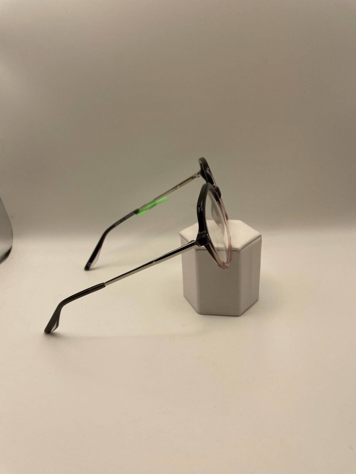 Elevate Brand 23021 Model 52 Eye Smoke/Rose NEW