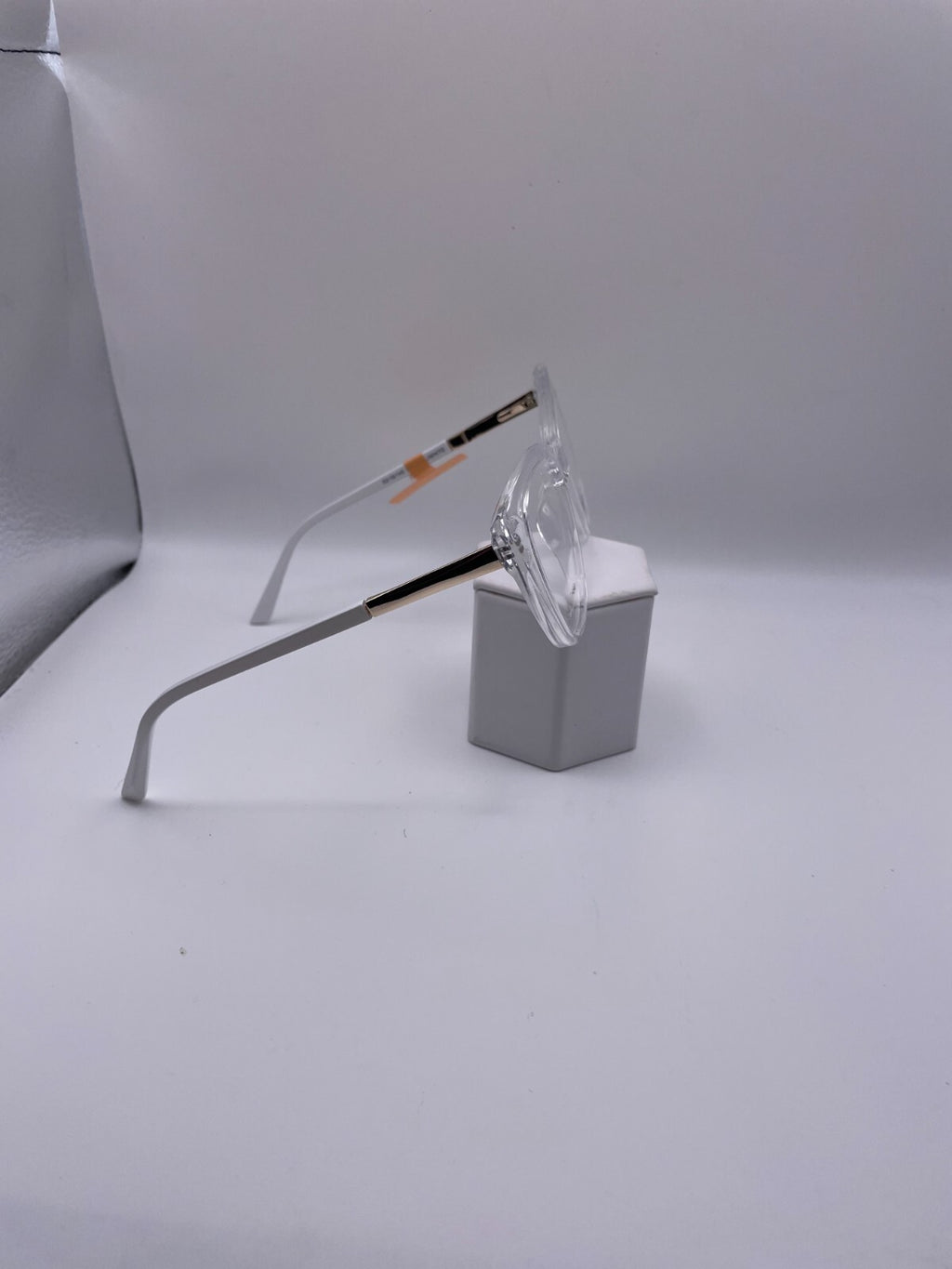 Enhance Brand 4532 Model 52 Eye Crystal/White NEW