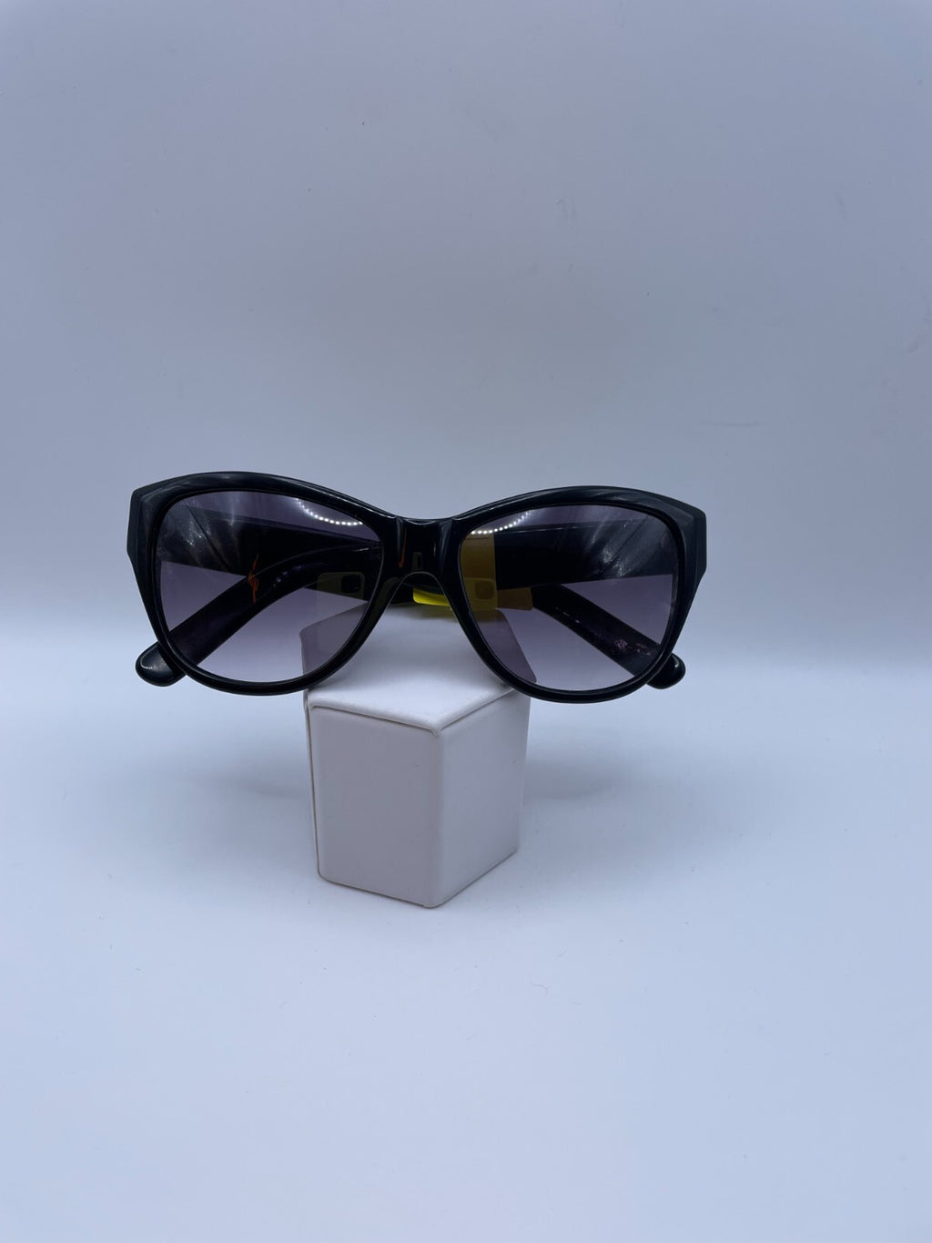 Betsey Johnson Brand BJ159106 Model 55 Eye Black NEW