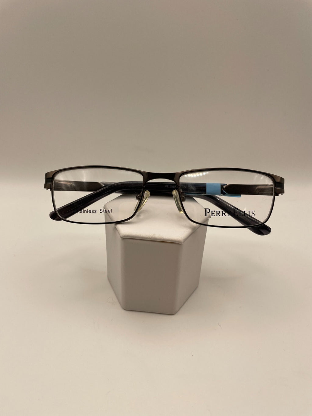 Perry Ellis Brand PE 298A-3 Model 52 Eye Brown NEW
