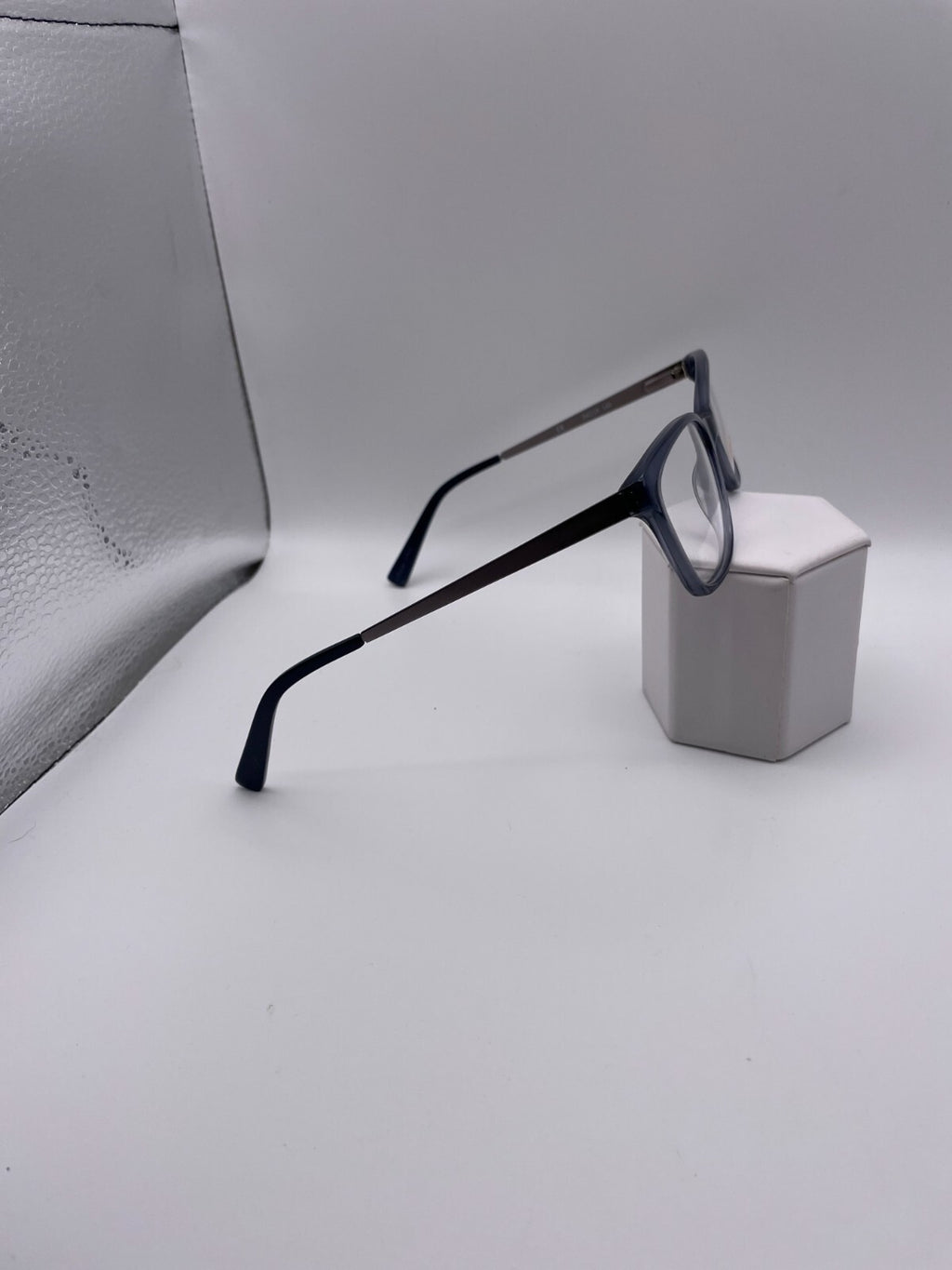 Dereon Brand DOV534 Model 53 Eye Blue NEW