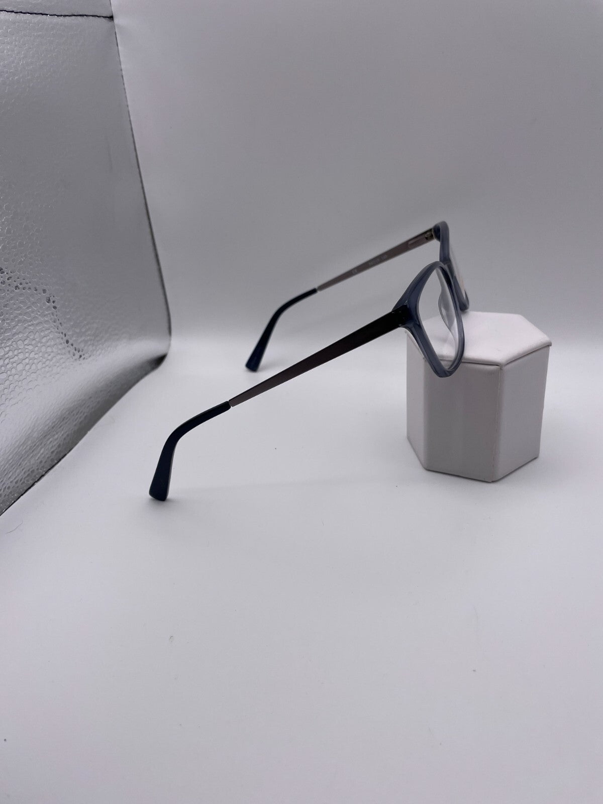 Dereon Brand DOV534 Model 53 Eye Blue NEW