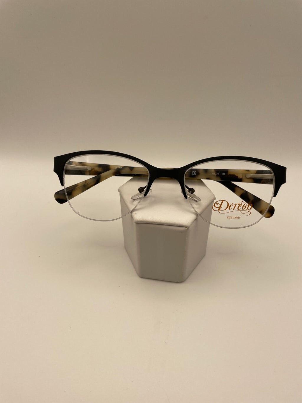 Dereon Brand DOV532 Model 53 Eye Black NEW
