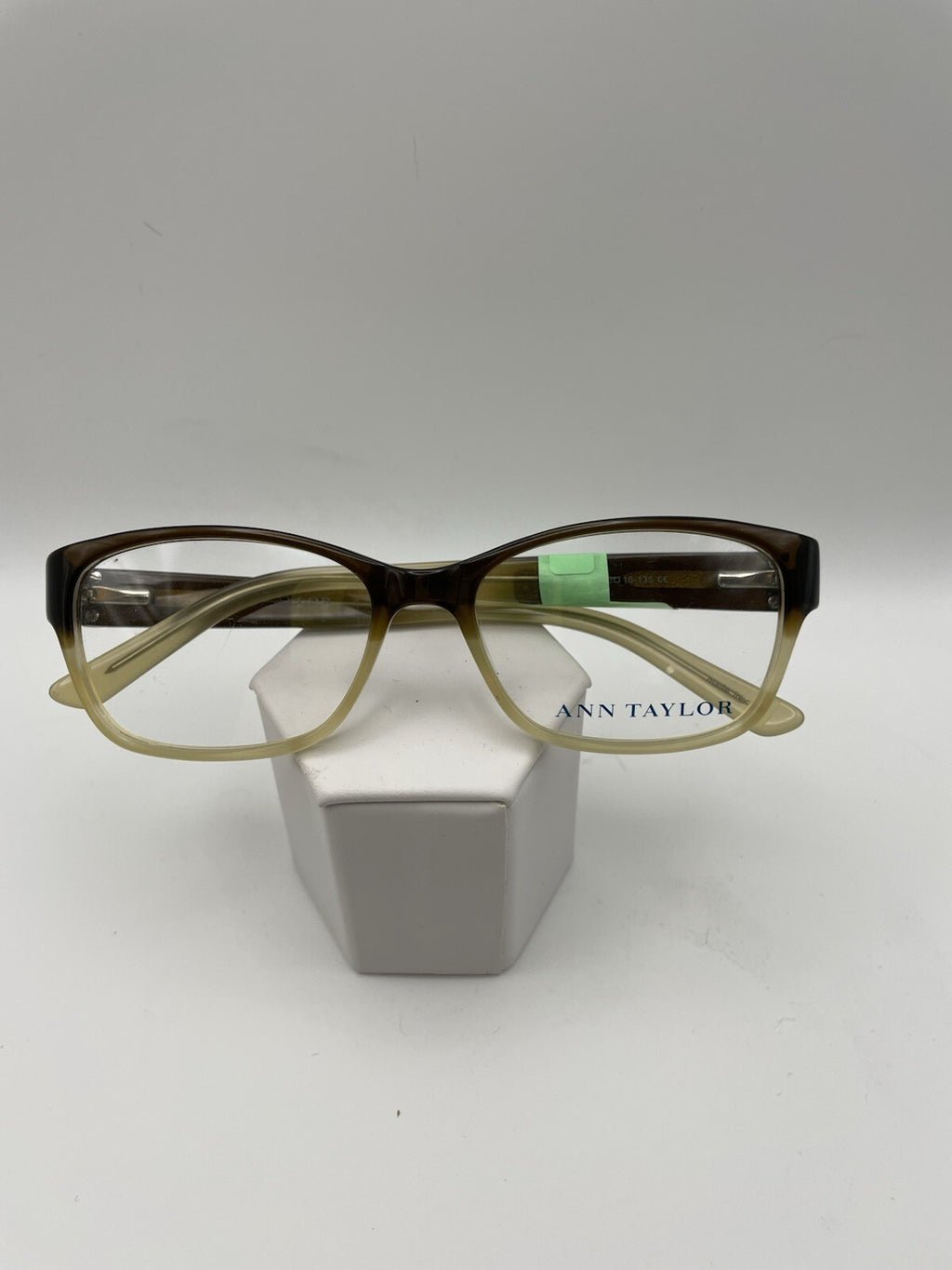 Ann Taylor Brand AT301 Model 53 Eye Brown Fade NEW