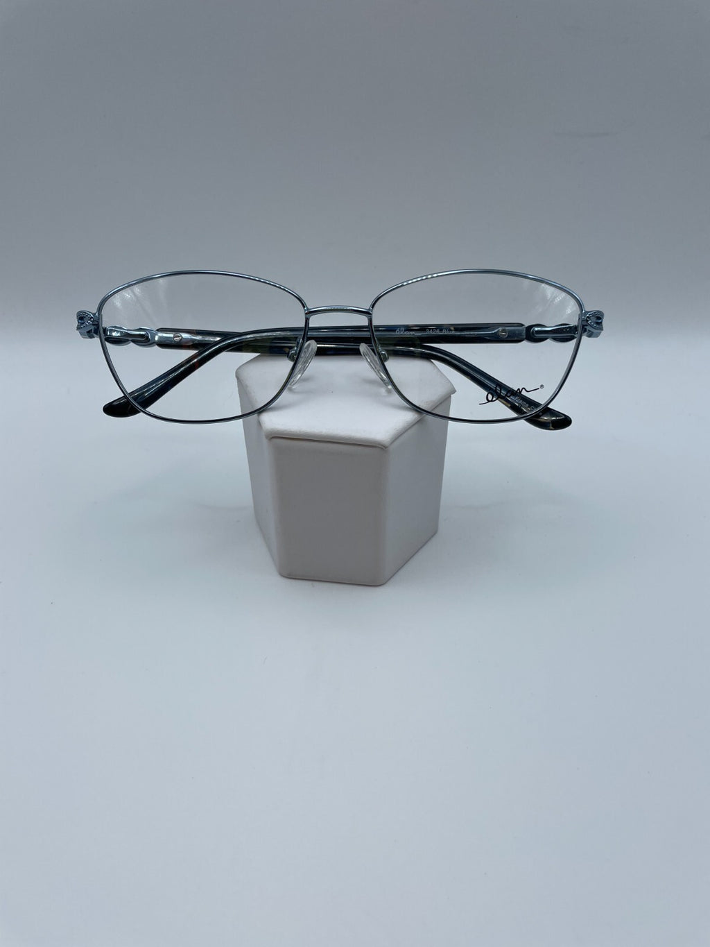 Elan Brand 3426 Model 56 Eye Blue NEW