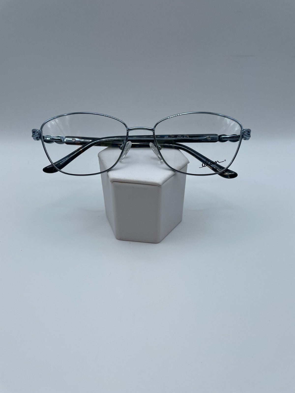 Elan Brand 3426 Model 56 Eye Blue NEW