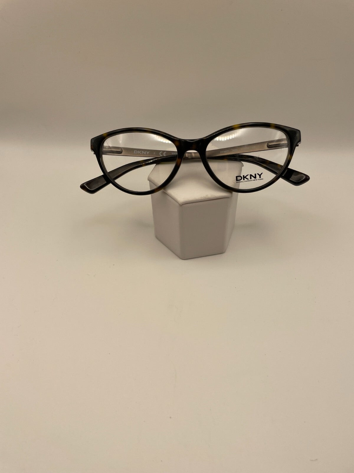 DKNY Brand DY4671 Model 50 Eye Tort NEW