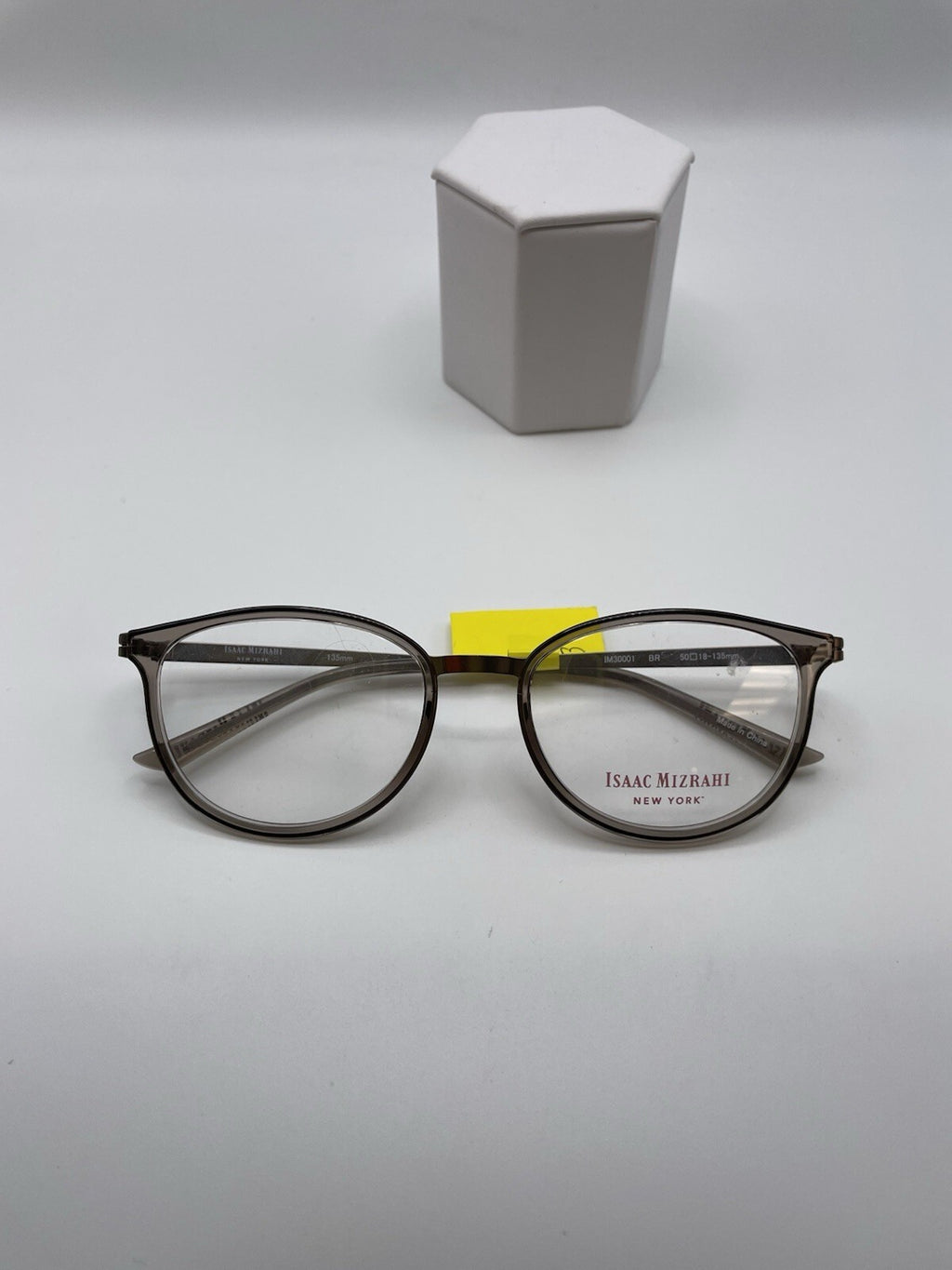 Isaac Mizrahi Brand IM30001 Model 50 Eye Brown NEW