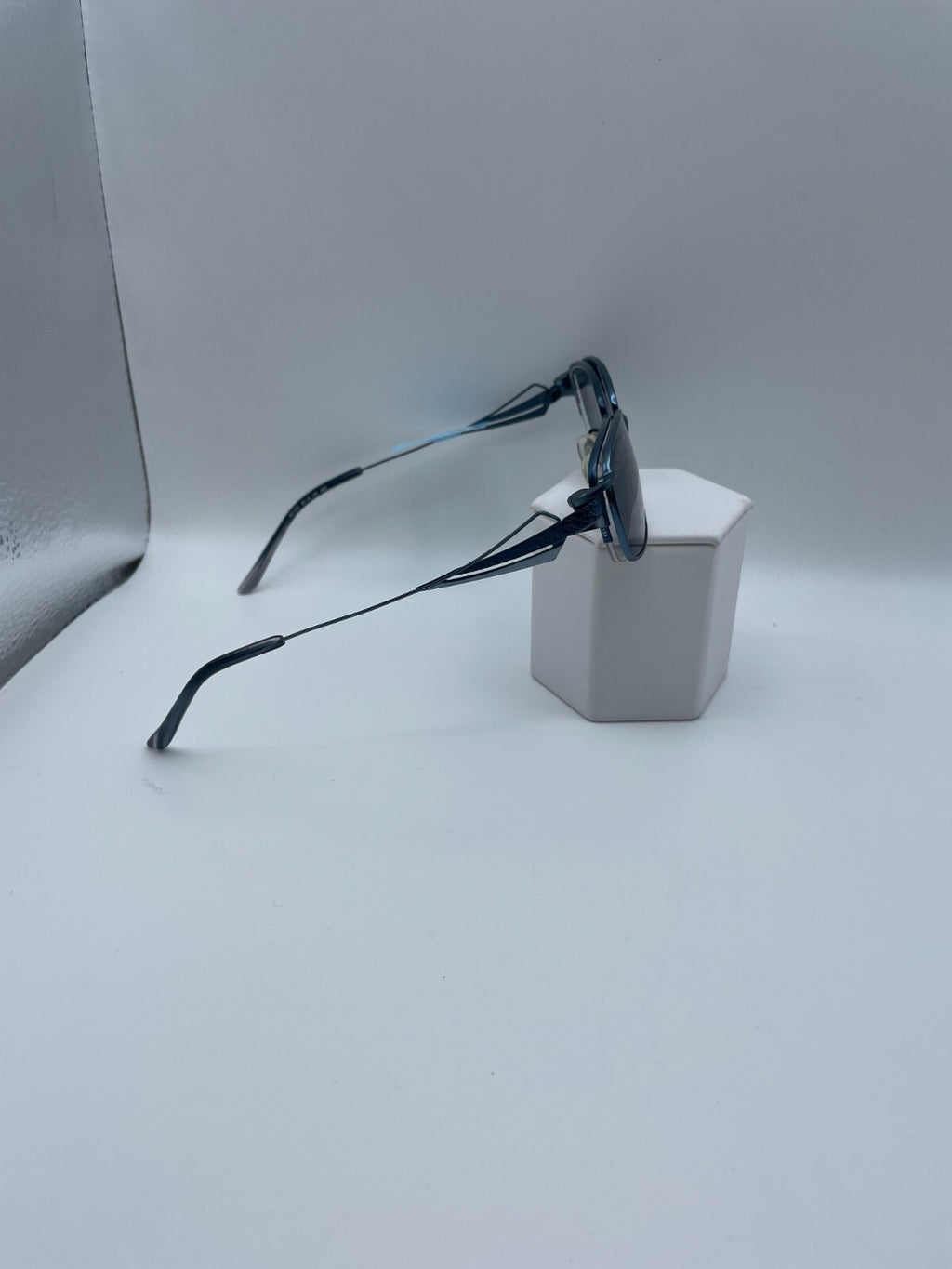 Easy Clip Brand EC230 Model 48 Eye Blue NEW