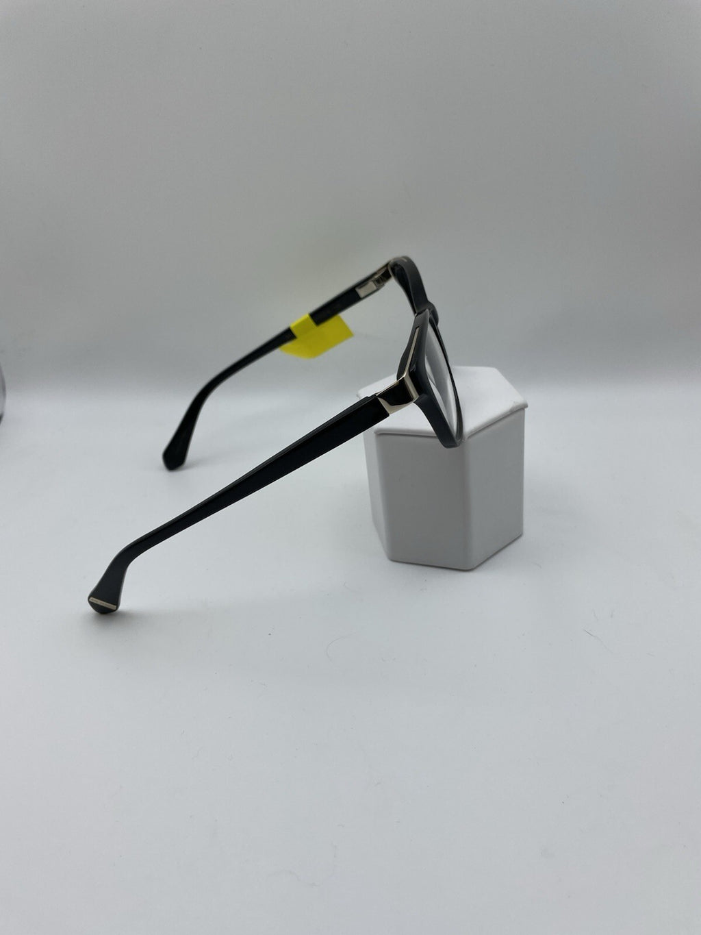Zac Posen Brand Sia Model 49 Eye Black NEW