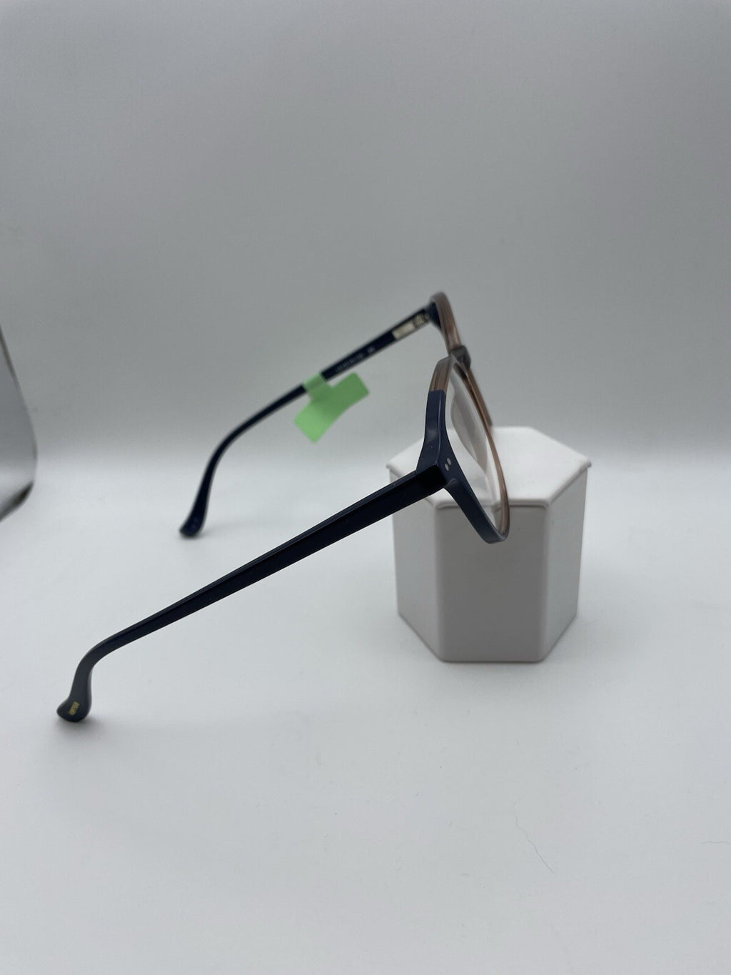 Kensie Brand Abstract Model 49 Eye Brown NEW