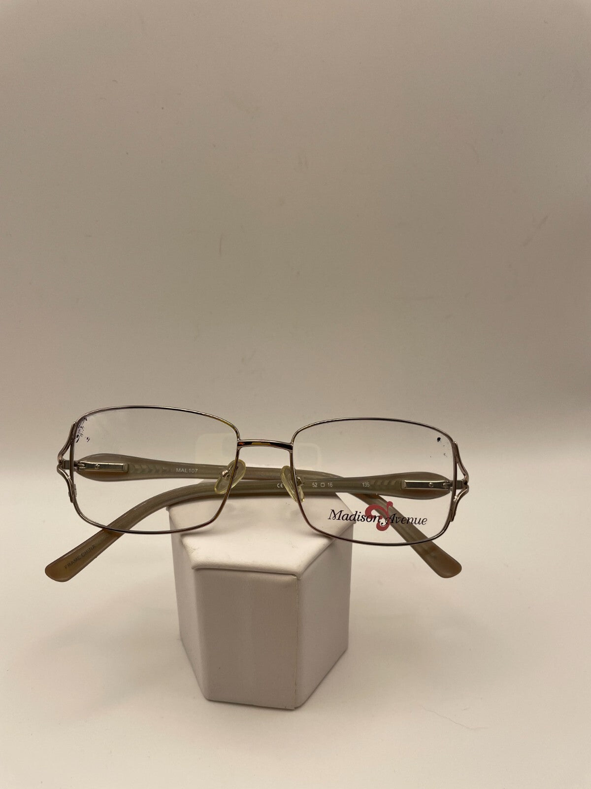 Madison Avenue Brand MAL 107 Model 52 Eye Pink NEW