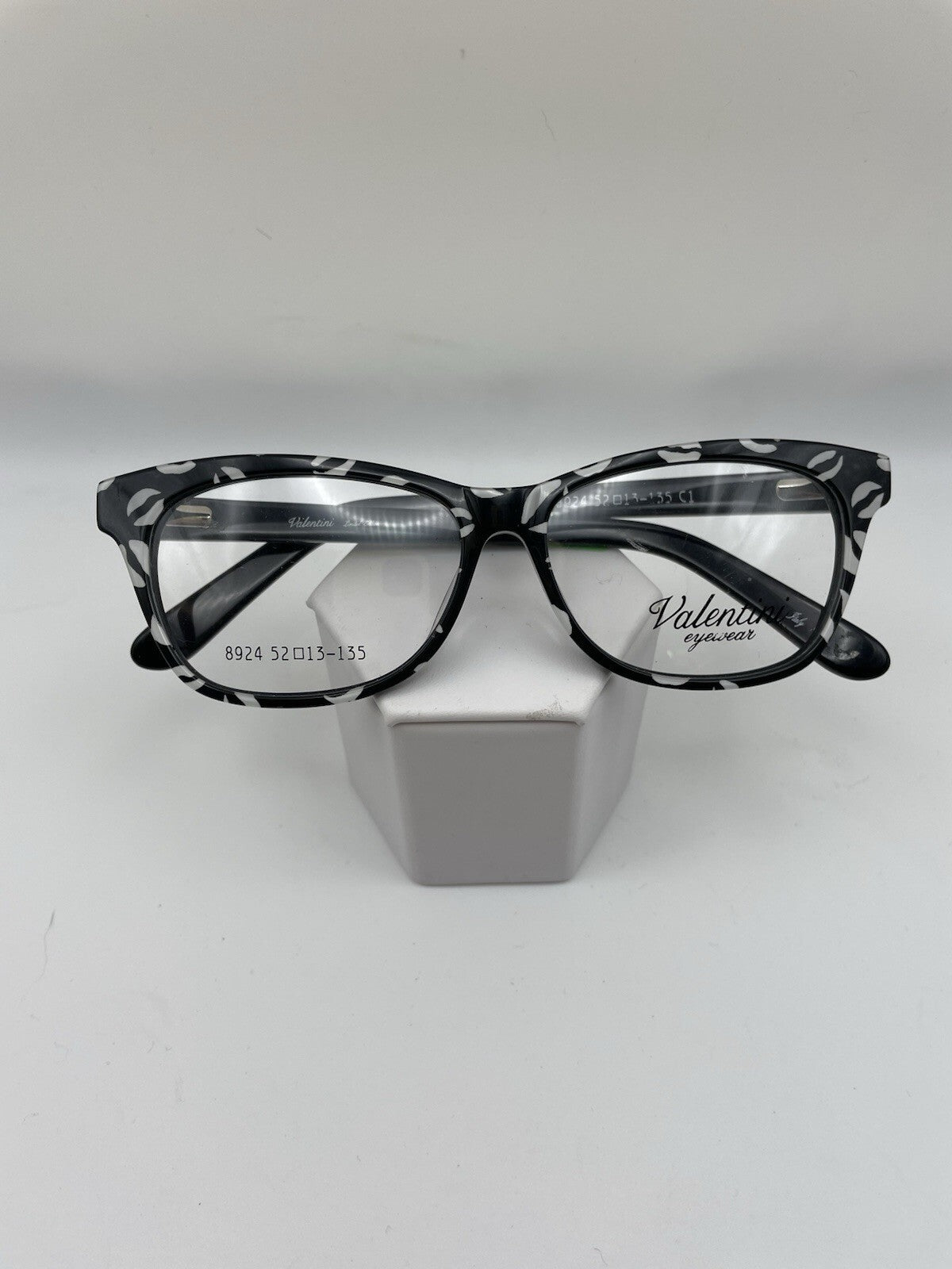 Valentini Brand 8924 Model 52 Eye Black NEW