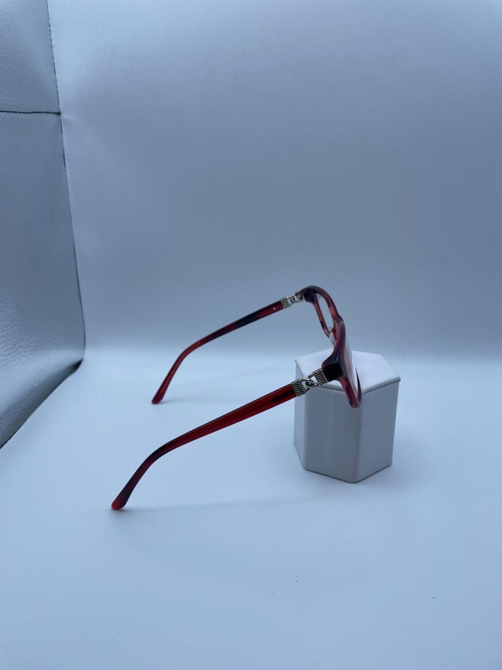 Elizabeth Arden Brand EA 1200-2 Model 51 Eye Red NEW