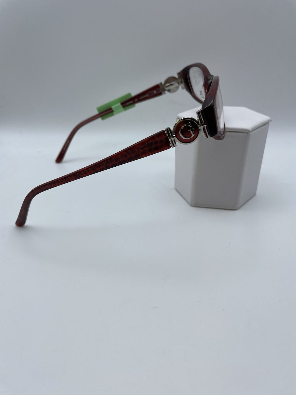Guess Brand GU 1653 Model 52 Eye Burgundy NEW