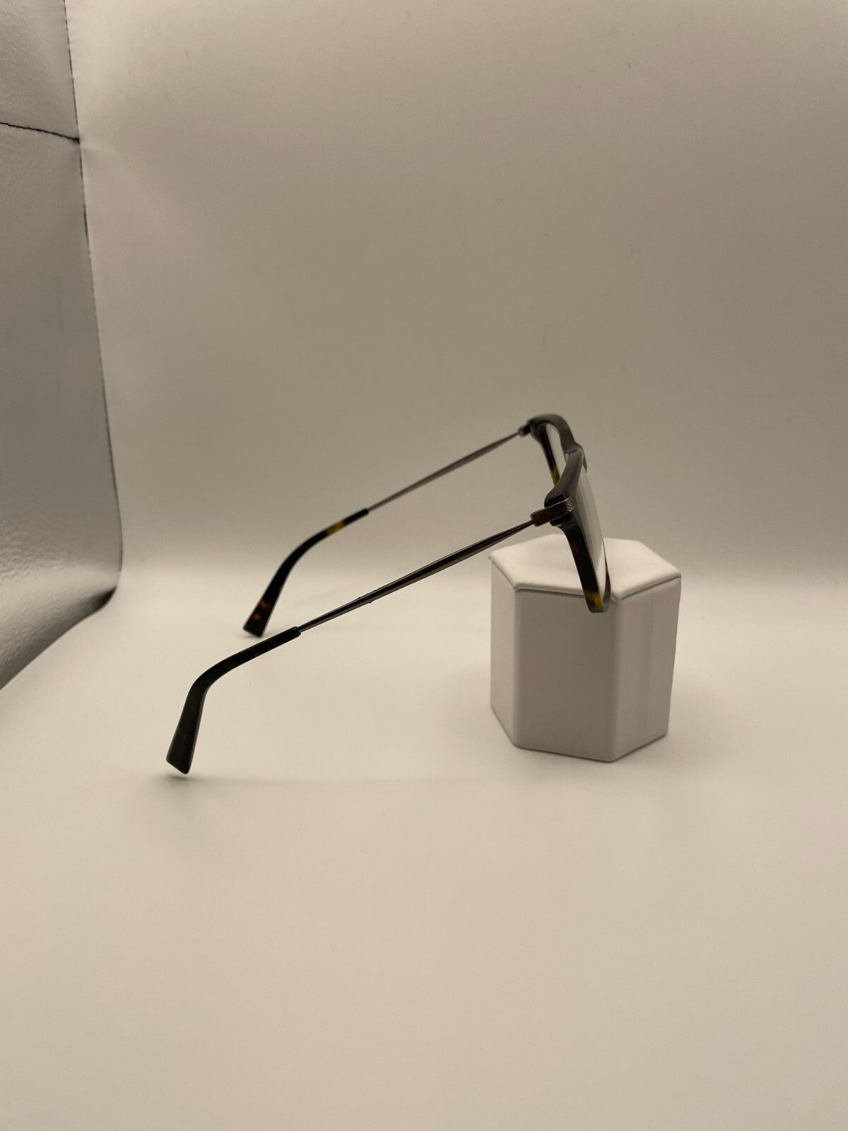 Nautica Brand N8134 Model 54 Eye Tortoise NEW