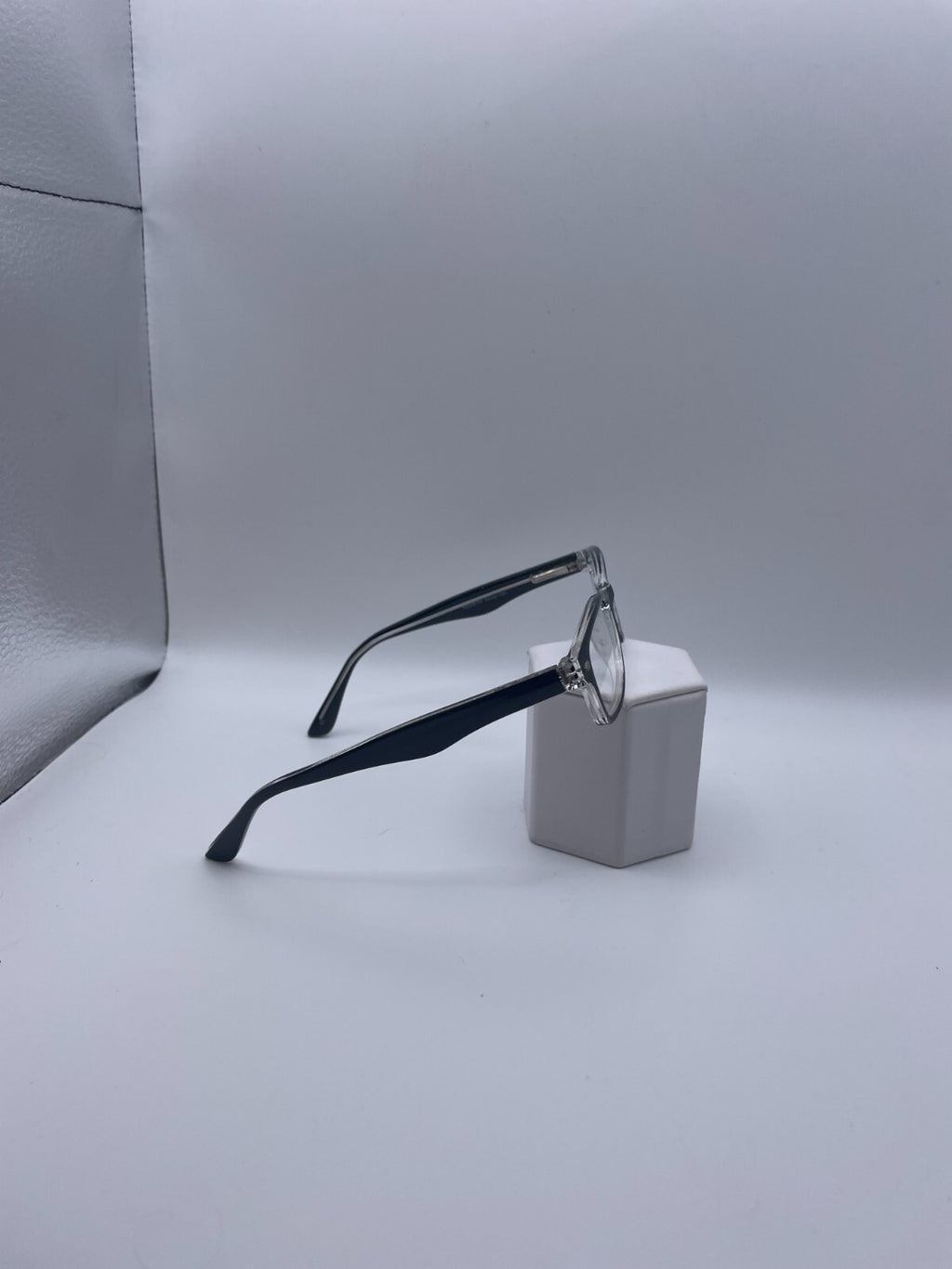 Modern Optical Brand Care Model 46 Eye Blk/Crystal NEW