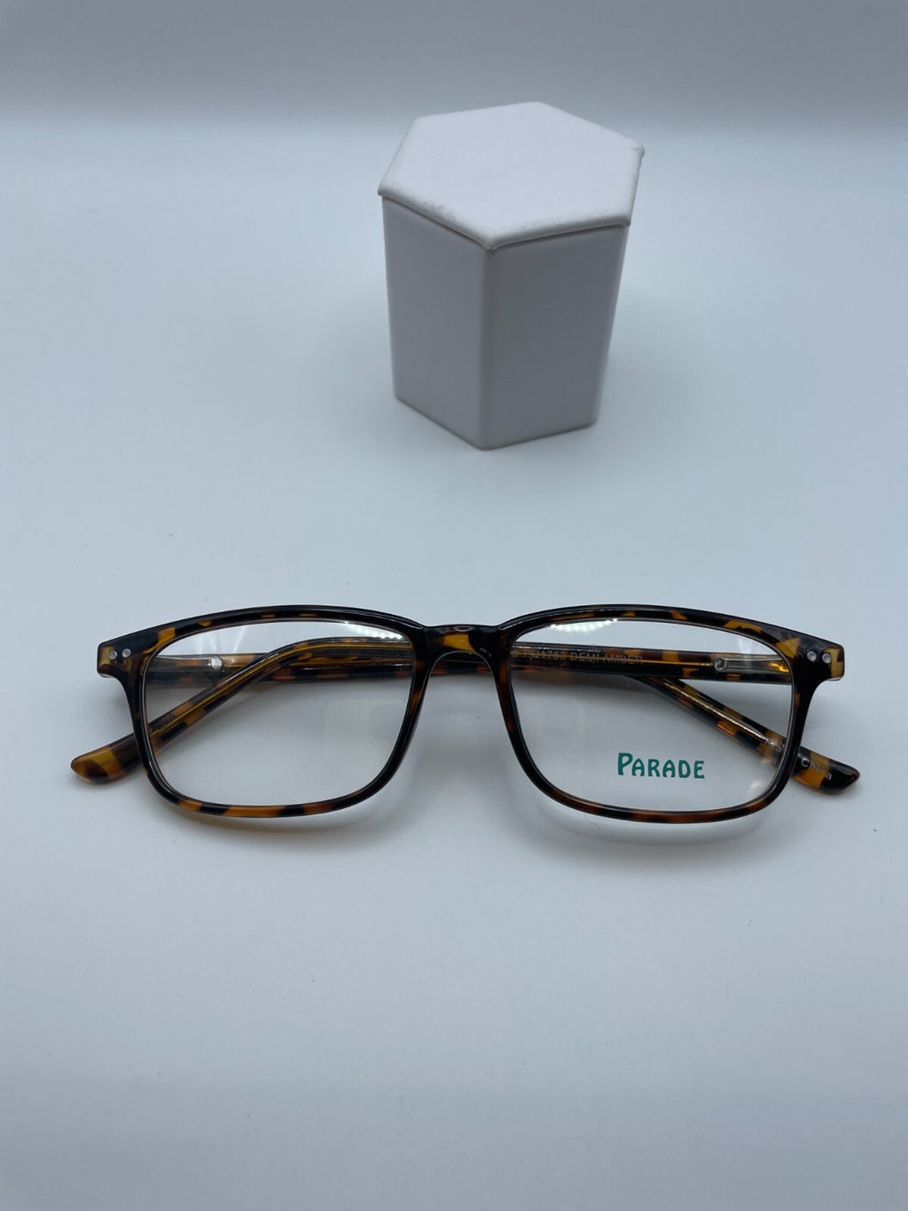 Parade Brand PQ1763 Model 51 Eye Demi Amber NEW