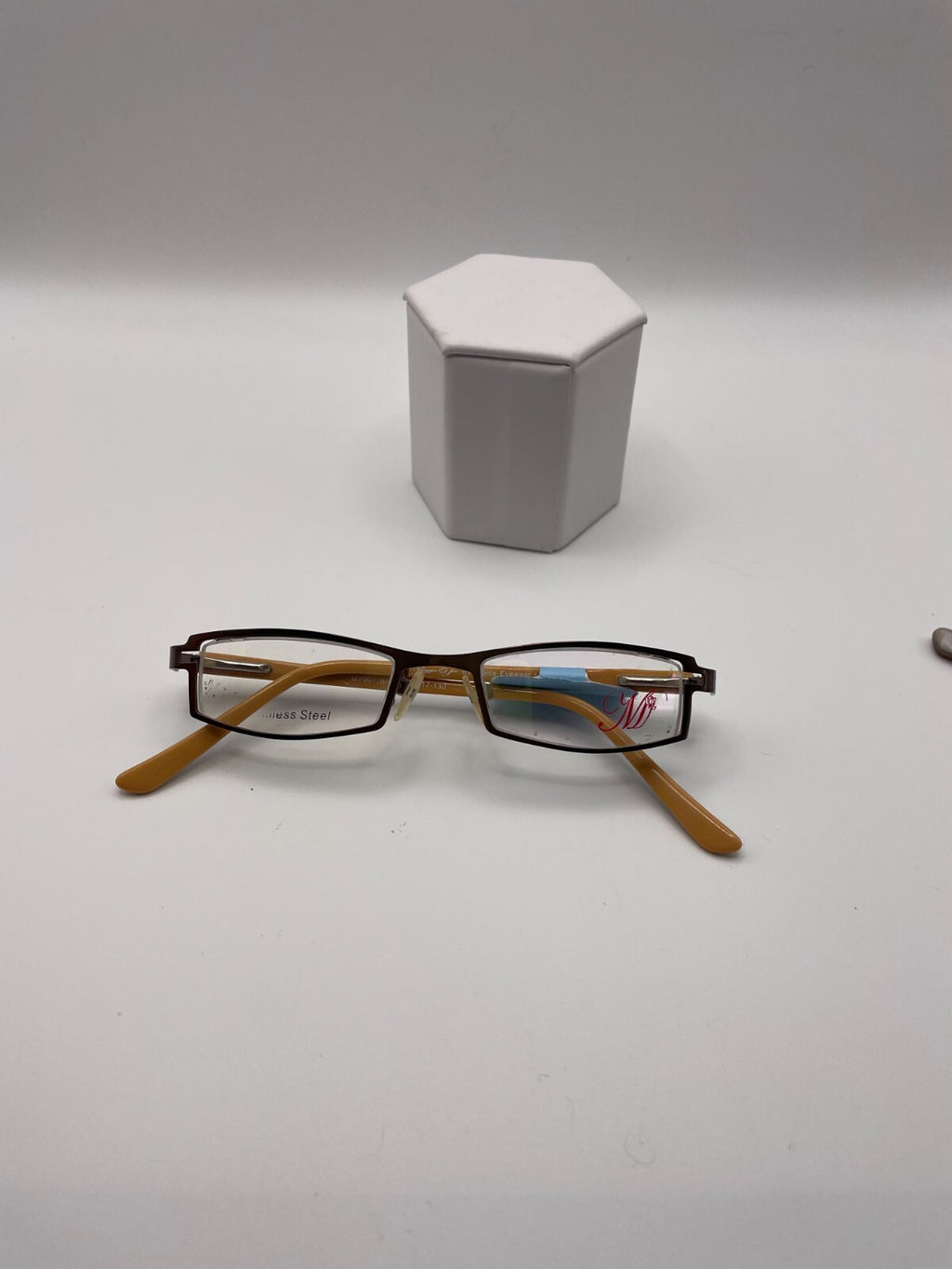 Maggie Yao Brand MY907 Model 42 Eye Brown NEW