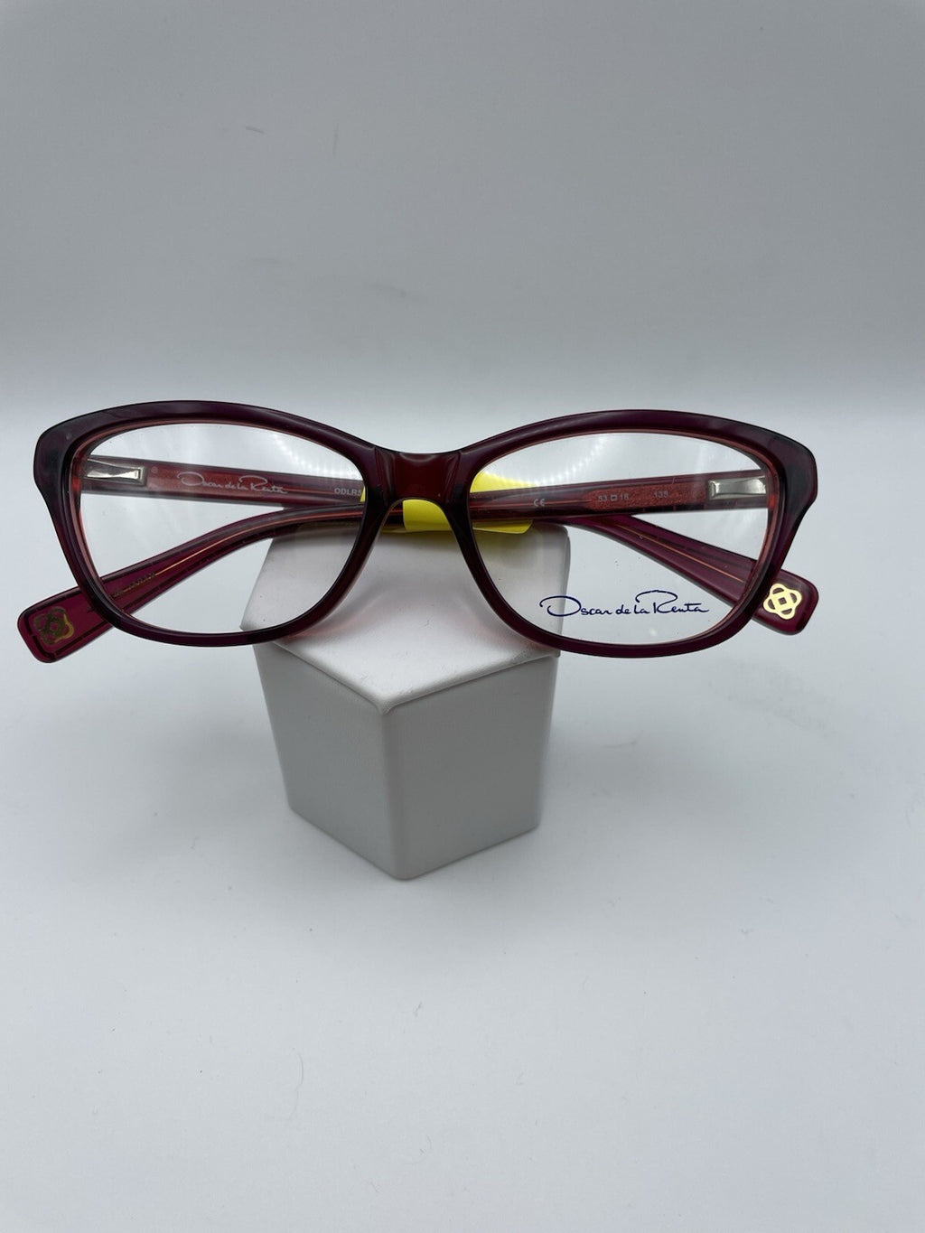 Oscar de la Renta Brand ODLR505 Model 53 Eye Red NEW