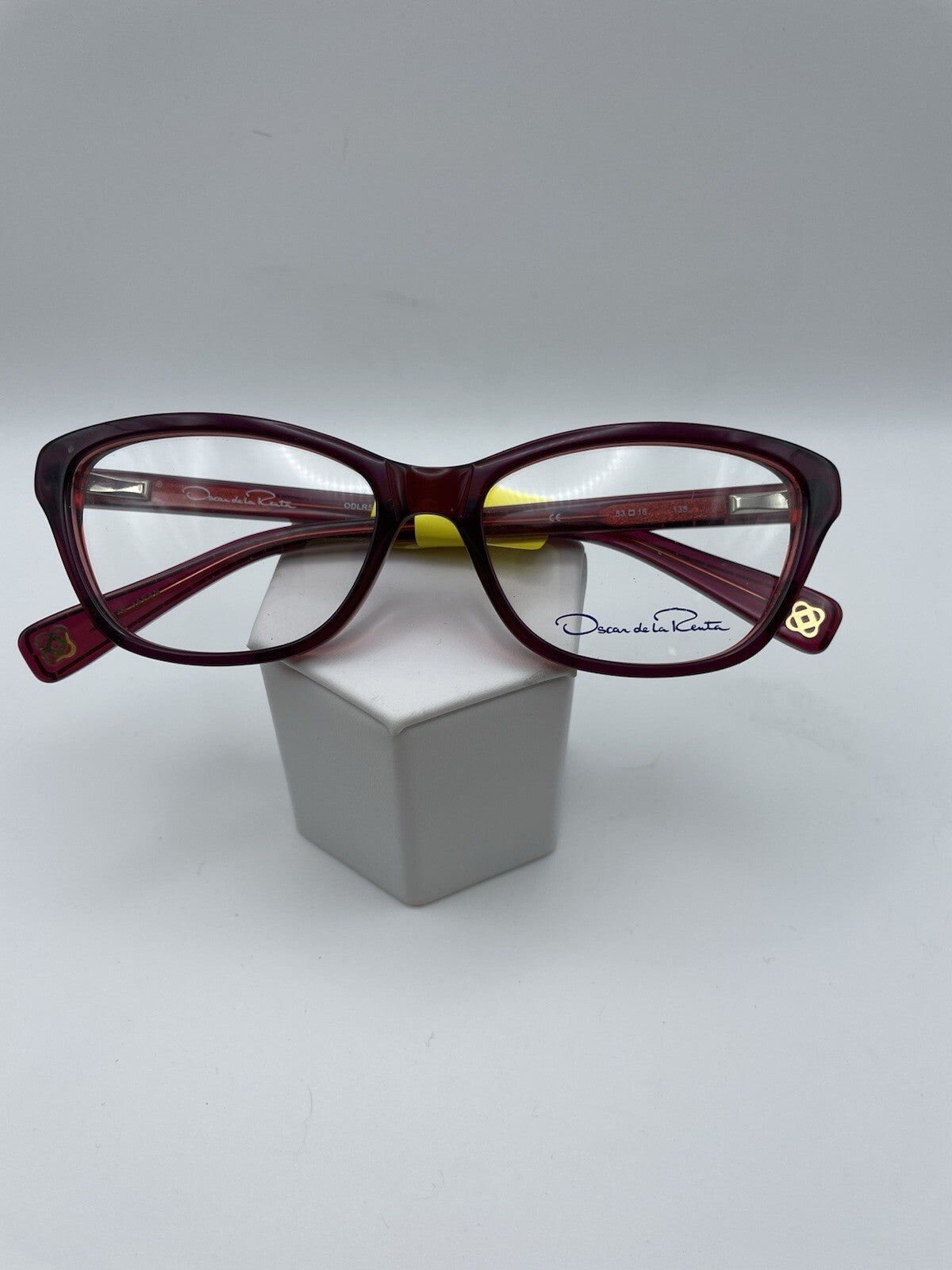 Oscar de la Renta Brand ODLR505 Model 53 Eye Red NEW