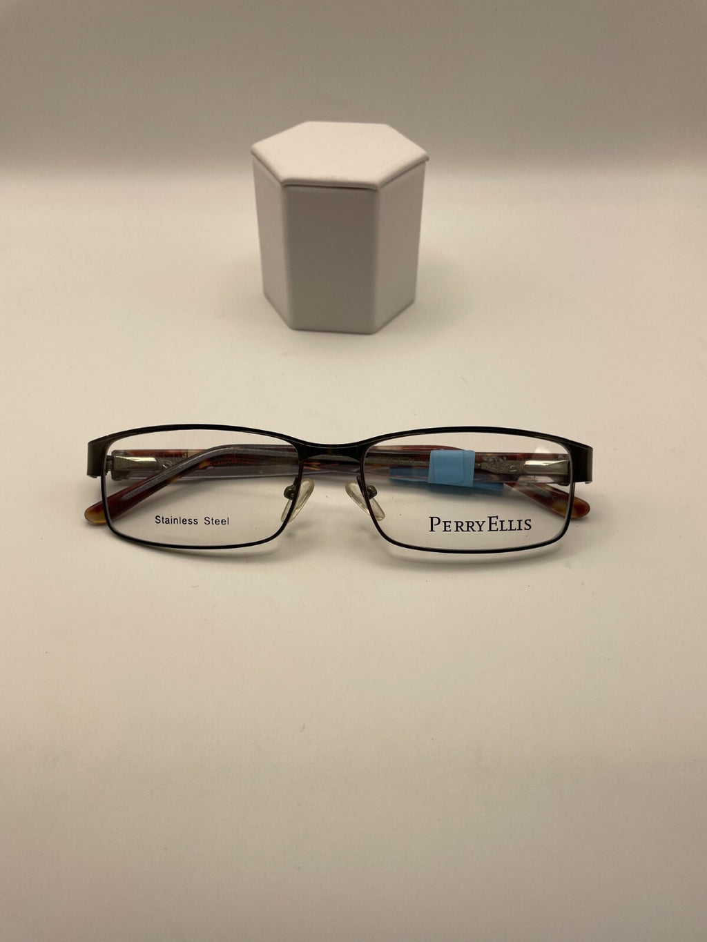 Perry Ellis Brand PE 319A-2 Model 55 Eye Brown NEW