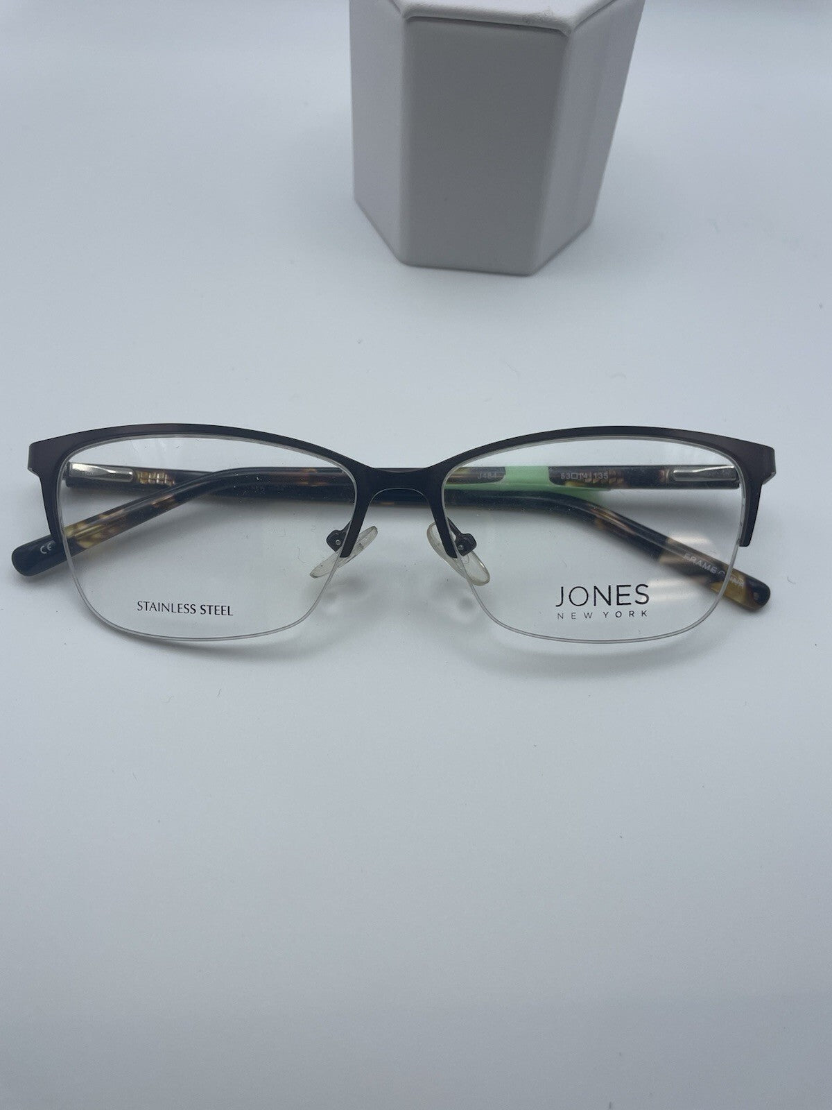 Jones New York Brand J484 Model 53 Eye Brown NEW