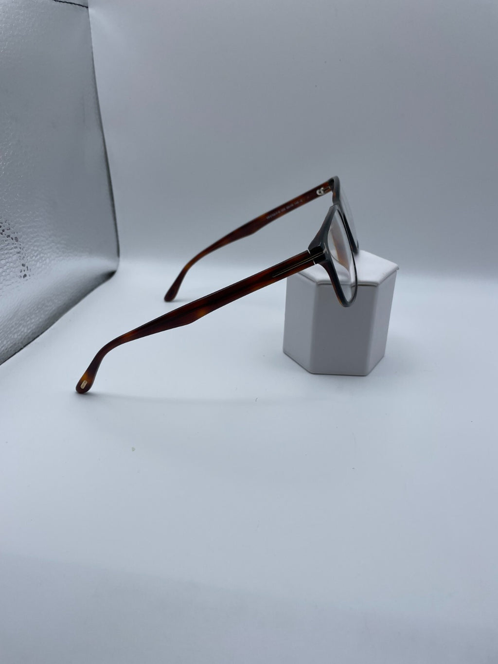 TOM FORD Brand TF5752F-B Model 55 Eye Striped Black Havana NEW