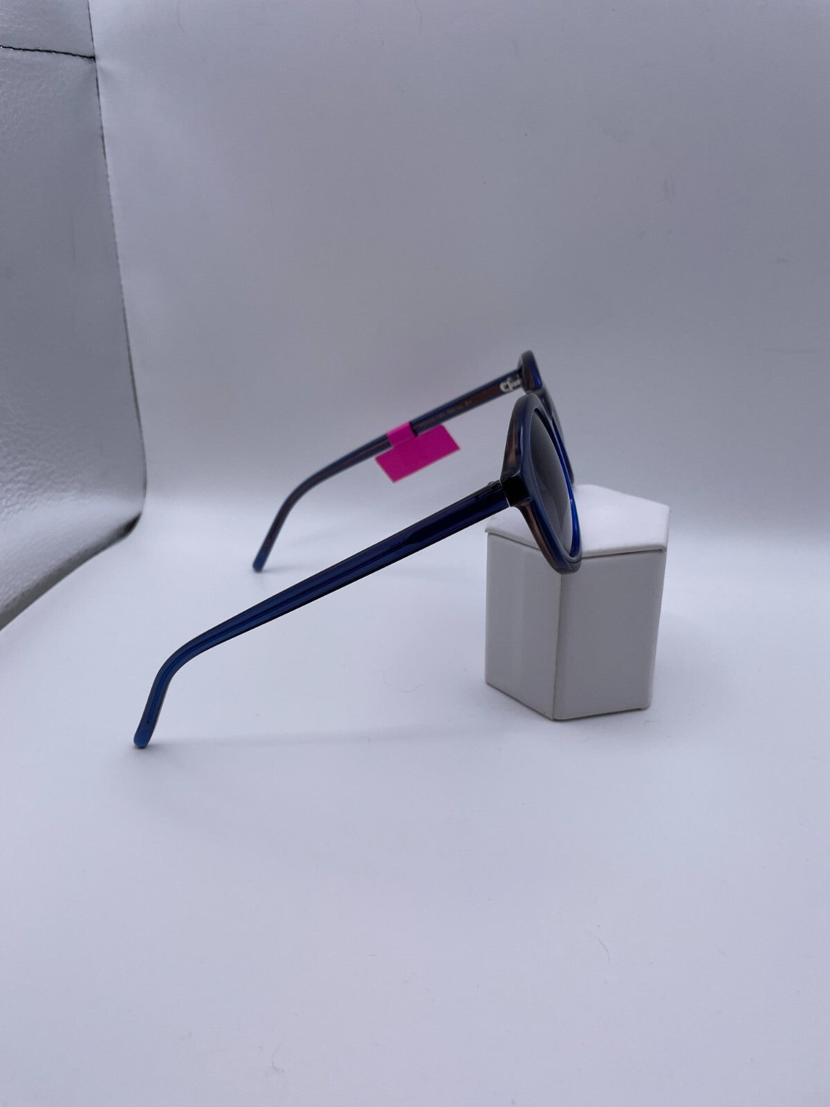 VERA WANG Brand Mariko Model 46 Eye Blue NEW