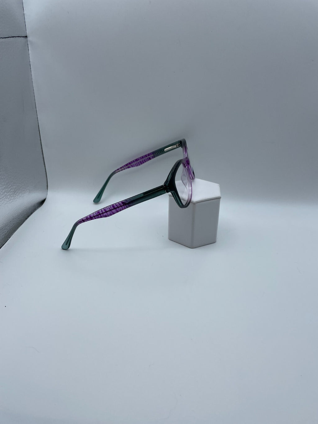 Modern Optical Brand Liquid Model 50 Eye Jade/Purple NEW
