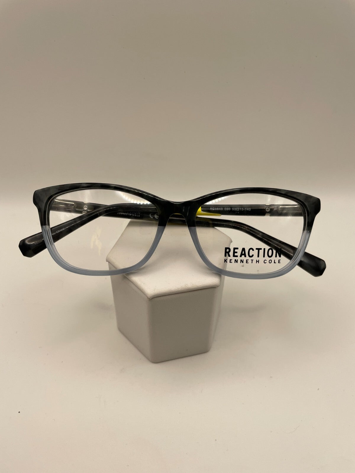 Kenneth Cole Reaction Brand KC0849 Model 53 Eye Blue NEW