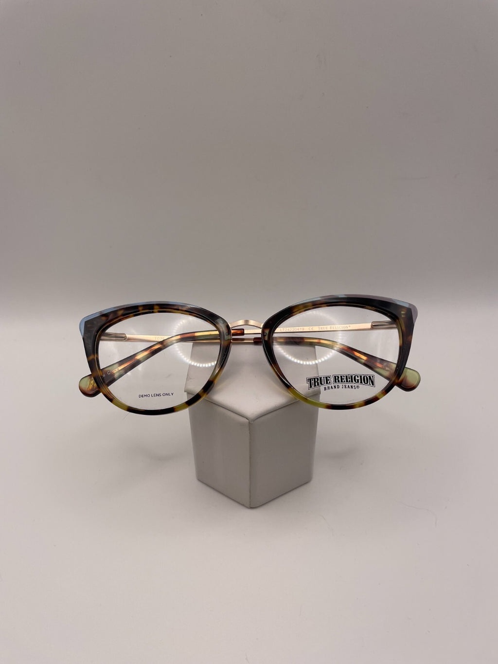 True Religion Brand T038 Model 53 Eye Tort NEW