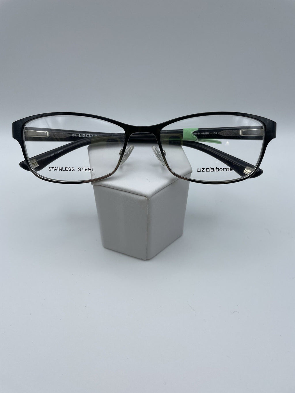 Liz Claiborne Brand L614 Model 54 Eye Black NEW