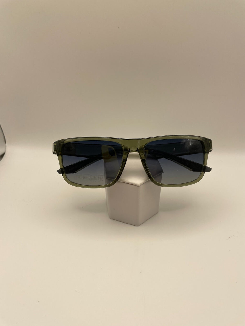 Champion Brand Intent Model 57 Eye Crystal Olive NEW