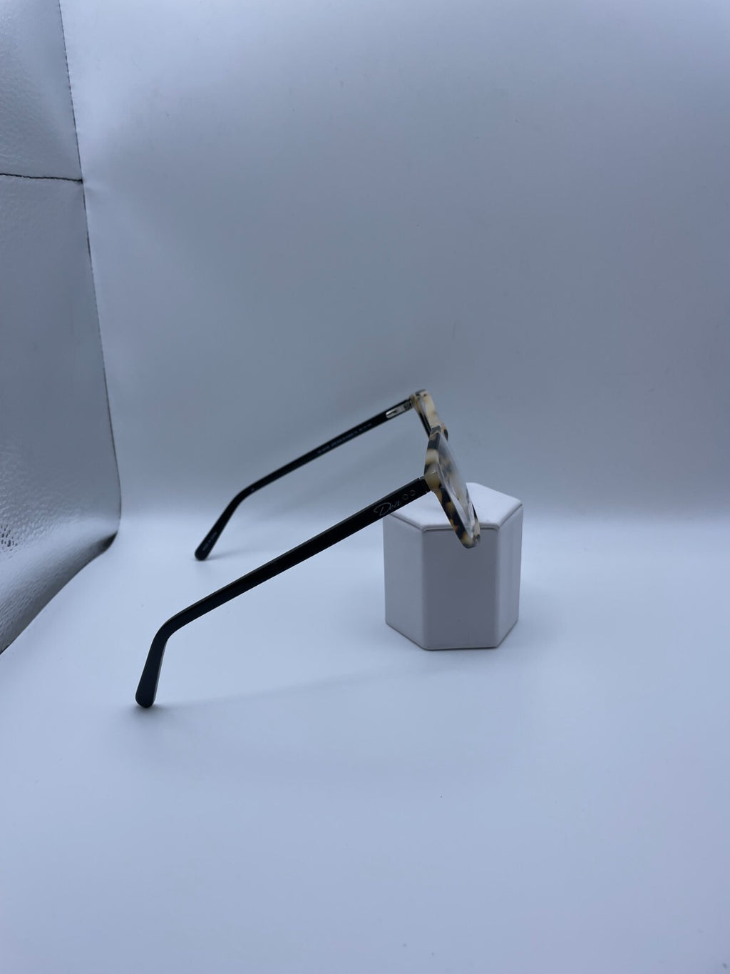 Dea Eyewear Brand DE-02038 She She Blonde Model 59 Eye Tortoise NEW