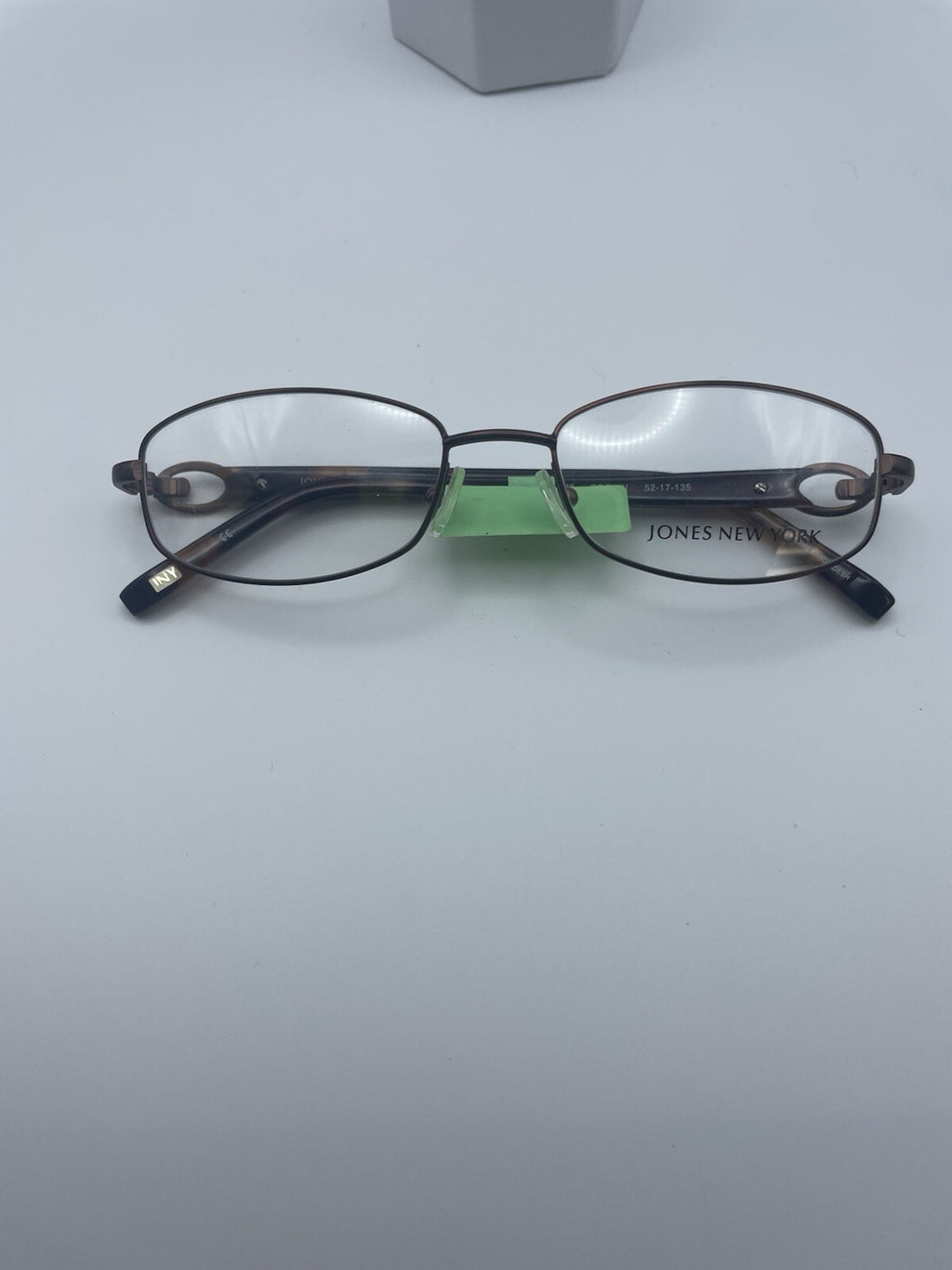 Jones New York Brand J473 Model 52 Eye Brown NEW