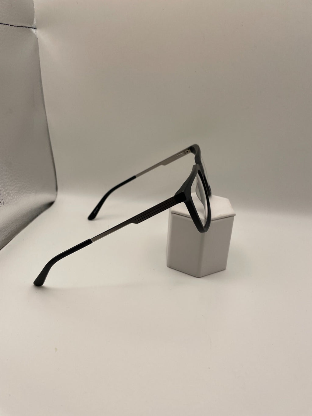 Claiborne Brand CB314 Model 52 Eye Black NEW