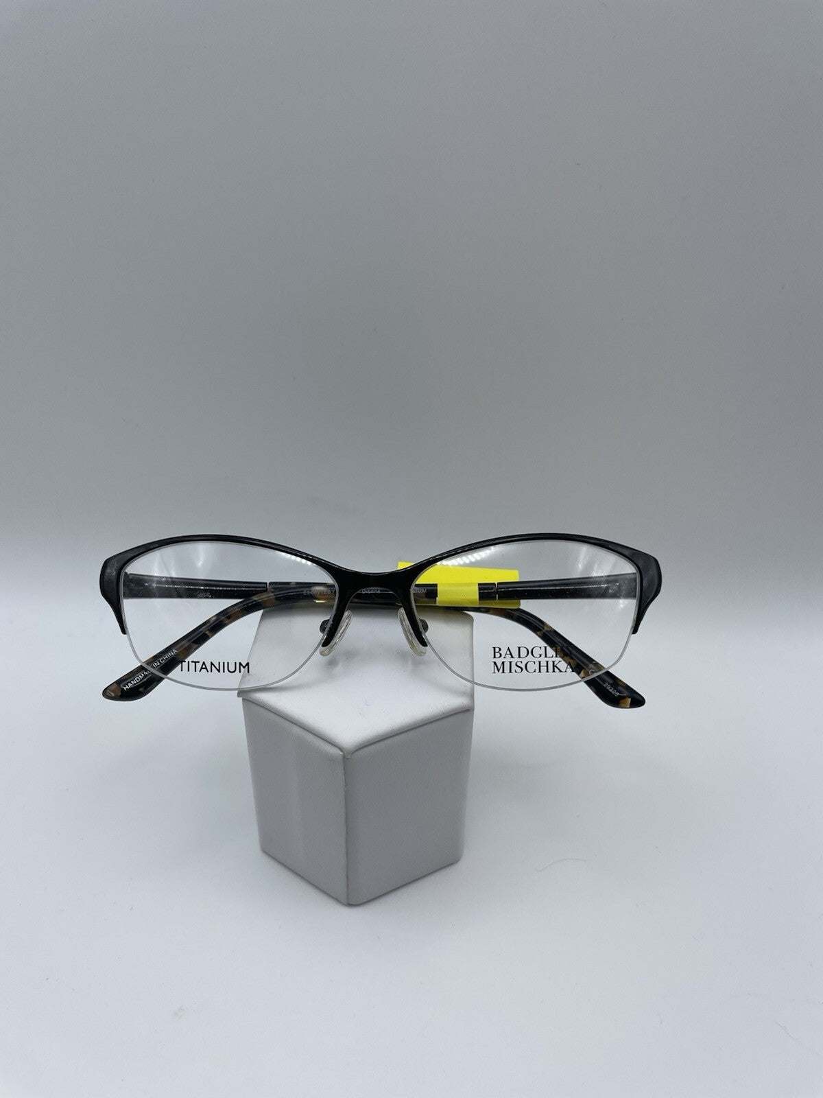 Badgley Mischka Brand Dionne Model 53 Eye Ebony NEW