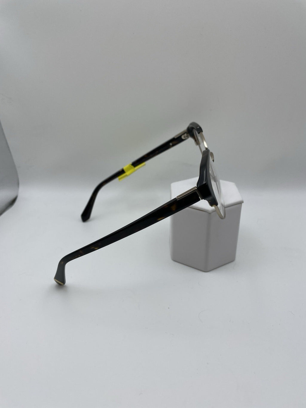 Zac Posen Brand Quincy Model 52 Eye Tortoise NEW
