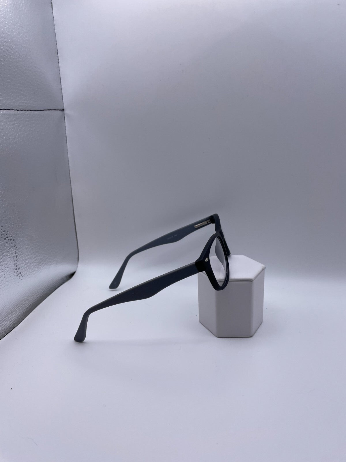 Modern Optical Brand Equal Model 50 Eye Blk/Grey NEW