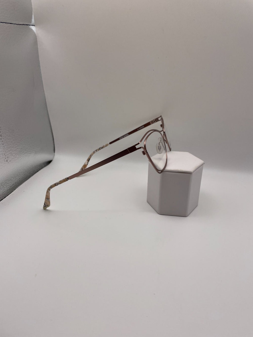 Steve Madden Brand Candiid Model 53 Eye Rose Gold NEW