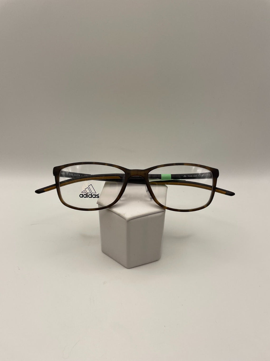 ADIDAS Brand A693 10  Model 53 Eye Brown Matte NEW