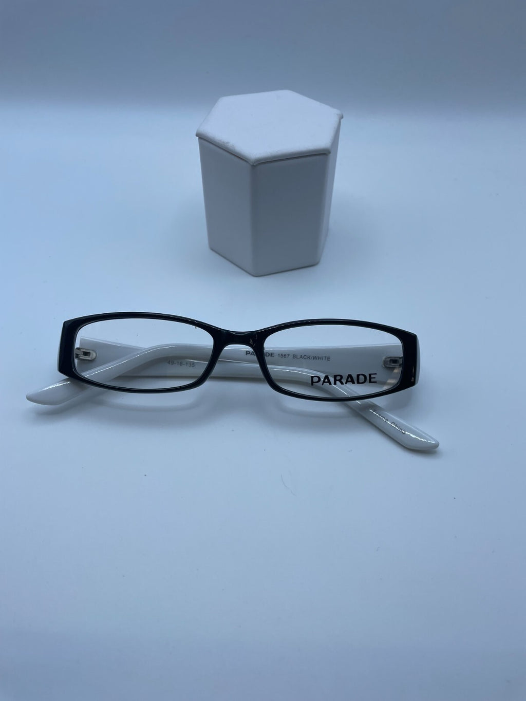 Parade Brand 1567 Model 49 Eye Black/White NEW