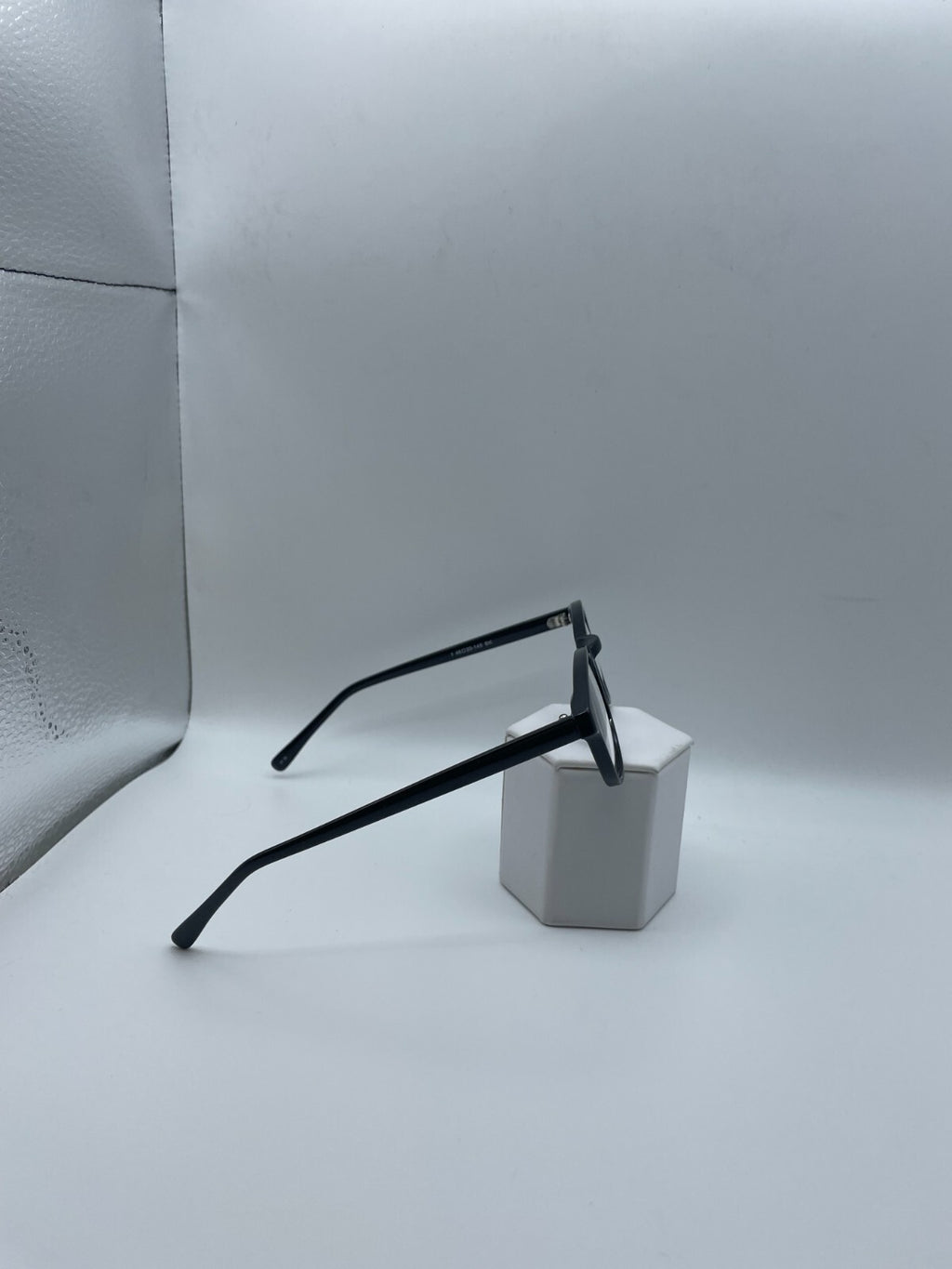 Gallery Brand Dylan Model 46 Eye Black NEW